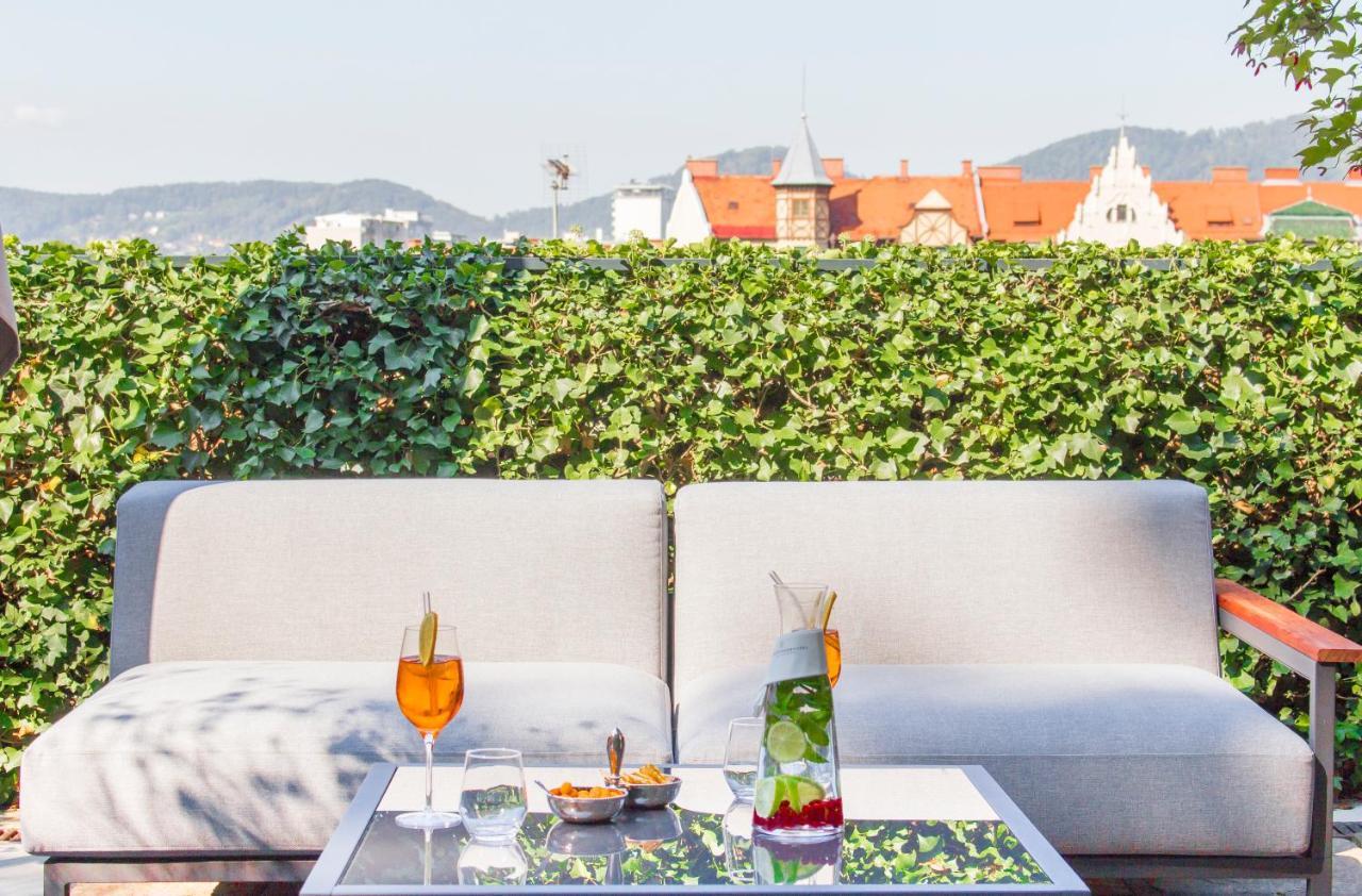 シュロスバーグホテル ダス クンストホテル グラーツ エクステリア 写真 The rooftop terrace
