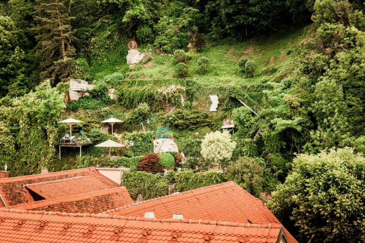 シュロスバーグホテル ダス クンストホテル グラーツ エクステリア 写真 The garden